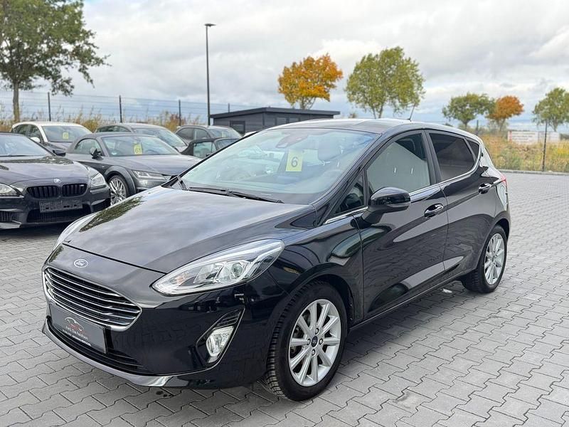 Schwarz Gebraucht 2020 Ford Fiesta Titanium Kleinwagen | 13.950 € (Etwas zu teuer) - Bild 1/4