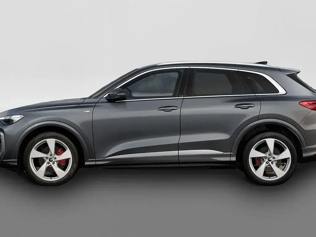 Nowe Audi Q5 Ambiente 204 KM (150 kW) 2026 Szary SUV