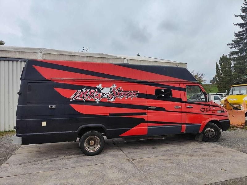 Gebraucht Iveco Daily 103 PS (75 kW) 1991 Rot Van