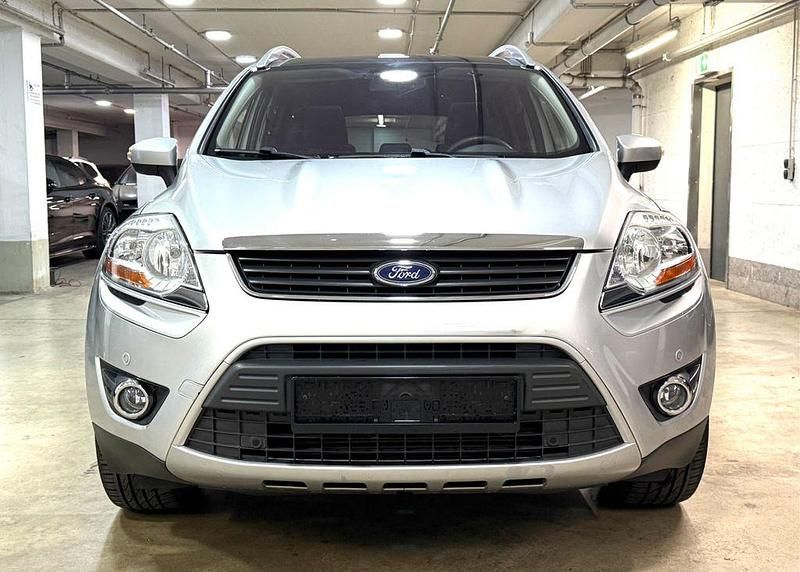 Gebraucht Ford Kuga Titanium 163 PS (119 kW) 2010 Silber SUV