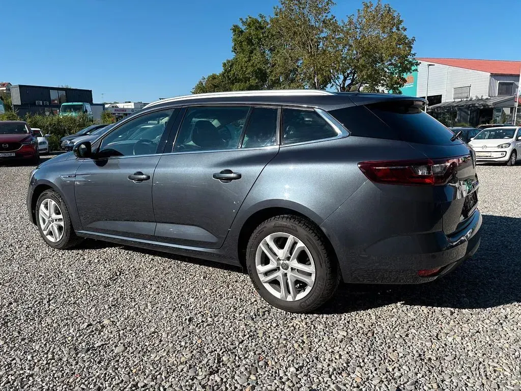 Gebraucht Renault Mégane IV LIMITED 140 PS (102 kW) 2020 Grau Limousine