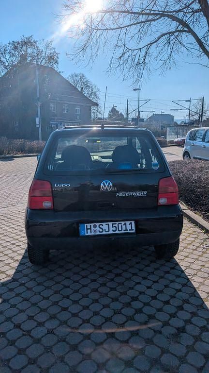 Gebraucht VW Lupo Basis 75 PS (55 kW) 2001 Schwarz Kleinwagen