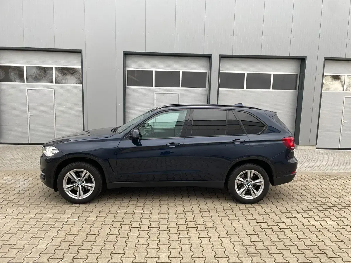 Gebraucht BMW X5 Sport Line 258 PS (189 kW) 2014 Blau SUV