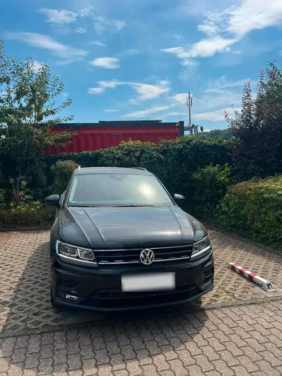 Gebraucht VW Tiguan 150 PS (110 kW) 2018 Schwarz SUV