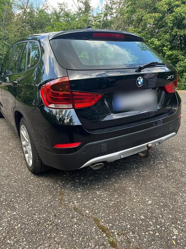 Gebraucht BMW X1 143 PS (105 kW) 2015 Schwarz SUV