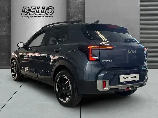 Neu Kia Stonic Spirit 118 PS (86 kW) 2026 Denim blau SUV