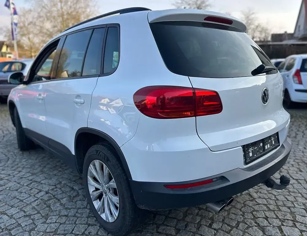 Gebraucht VW Tiguan Trendline 160 PS (117 kW) 2012 Candyweiß SUV