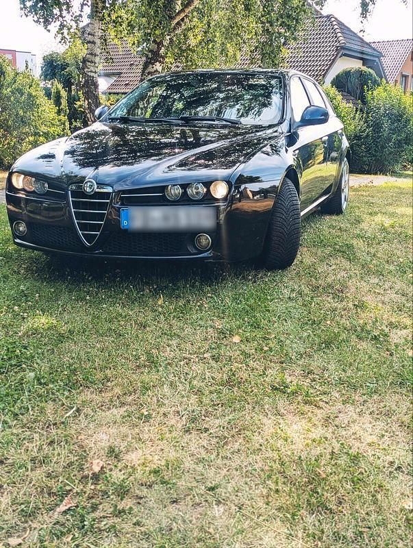 Schwarz Gebraucht 2008 Alfa Romeo 159 Kombi | 3.333 € (Fairer Preis) - Bild 1/4