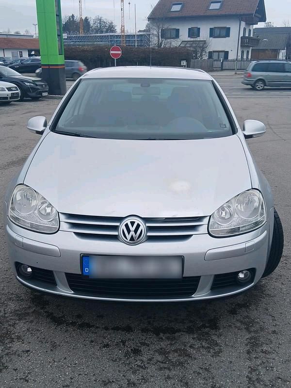 Gebraucht VW Golf V 105 PS (77 kW) 2008 Silber Kleinwagen
