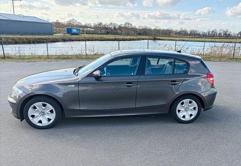 Gebraucht BMW 116 122 PS (89 kW) 2008 Braun Kleinwagen