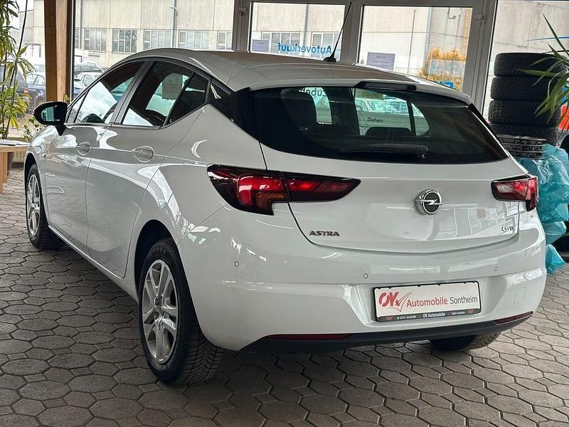 Gebraucht Opel Astra Edition 110 PS (80 kW) 2018 Weiß Limousine