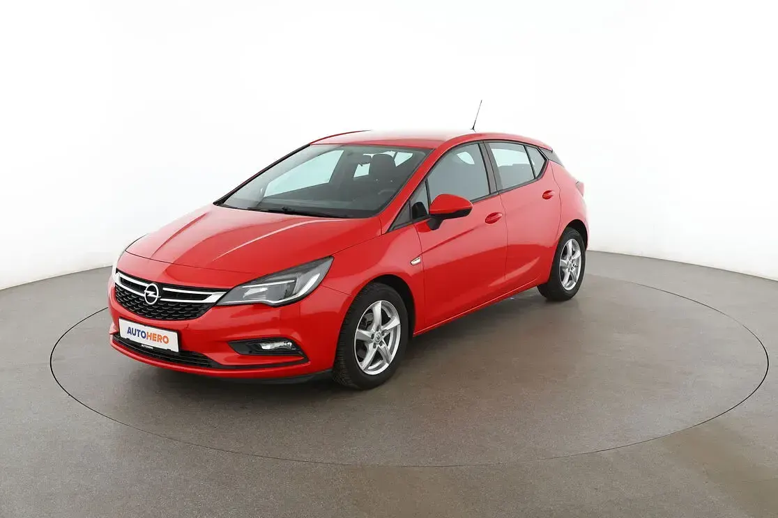 Gebraucht Opel Astra Edition 125 PS (91 kW) 2016 Limousine