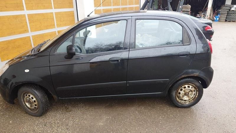 Schwarz Gebraucht 2008 Chevrolet Matiz Kleinwagen | 850 € (Guter Preis) - Bild 1/4