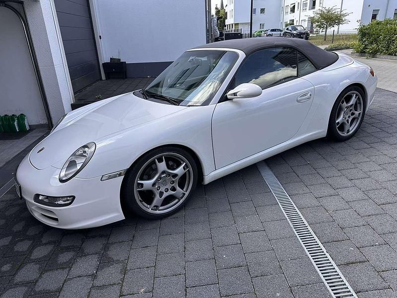 Weiß Gebraucht 2007 Porsche 911 Carrera Cabriolet Cabrio | 54.997 € (Guter Preis) - Bild 1/4