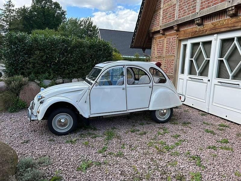 Weiß Gebraucht 1990 Citroën 2CV Limousine | 25.000 € - Bild 1/4