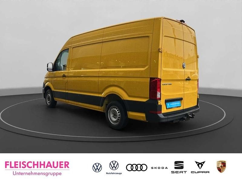 Gebraucht VW Crafter 140 PS (102 kW) 2021 91 goldgelb r1004 Van