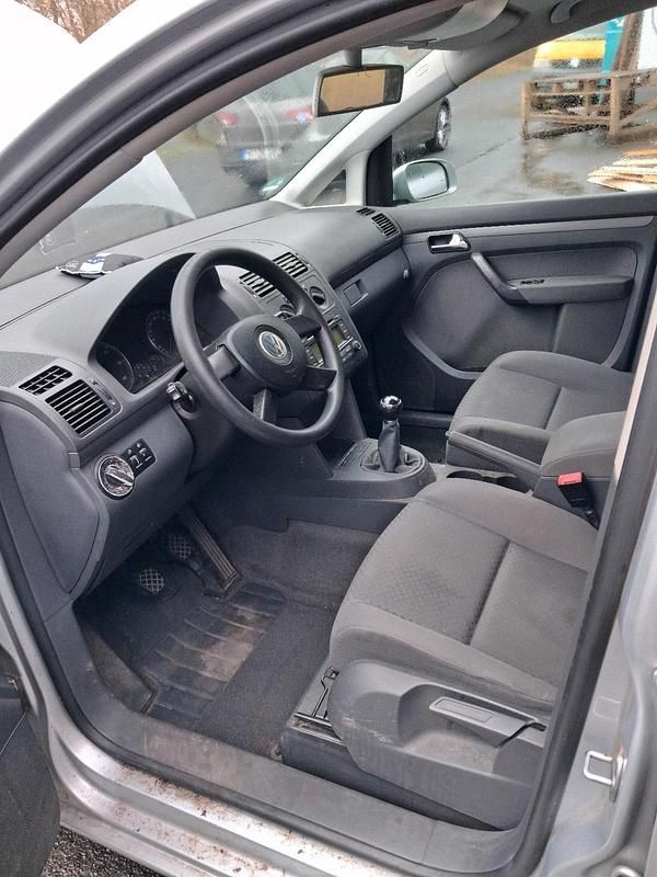Gebraucht VW Touran 100 PS (73 kW) 2005 Silber Van / Kleinbus