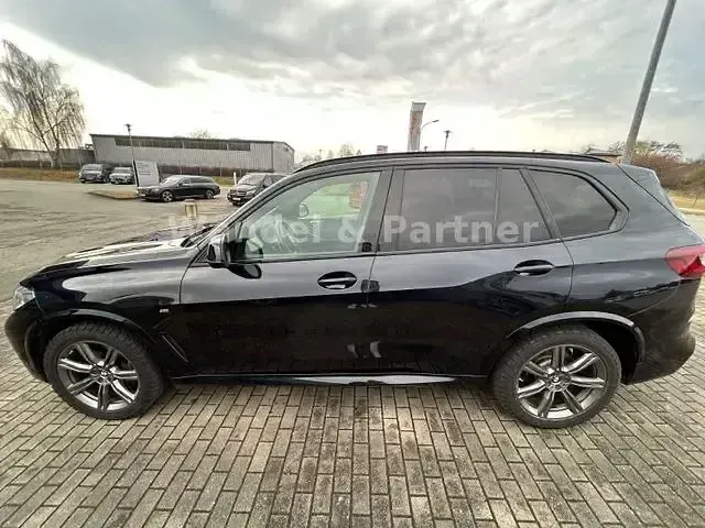 Gebraucht BMW X5 M Sport 340 PS (250 kW) 2021 Schwarz SUV