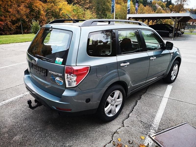 Gebraucht Subaru Forester Comfort 150 PS (110 kW) 2011 Grün SUV