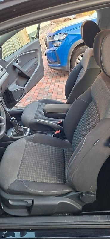 Gebraucht VW Polo Comfortline 60 PS (44 kW) 2017 Schwarz Kleinwagen