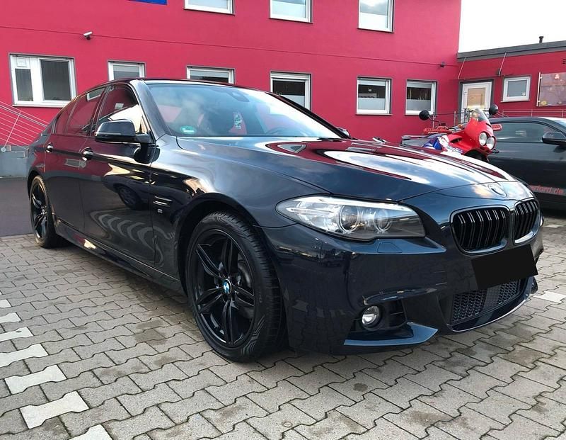 Schwarz Gebraucht 2016 BMW 520 M Sport Limousine | 16.850 € (Etwas zu teuer) - Bild 1/4