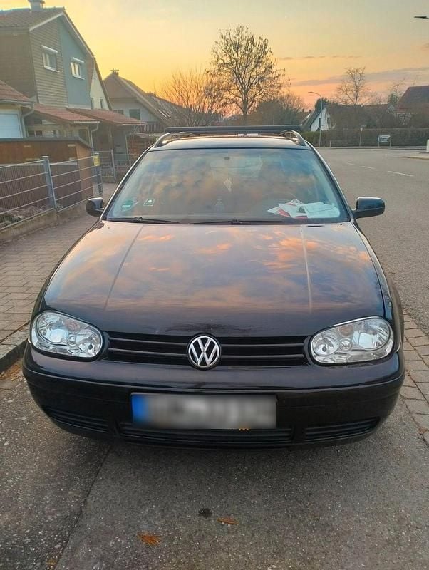 Gebraucht VW Golf IV Basis 131 PS (96 kW) 2004 Schwarz Kombi