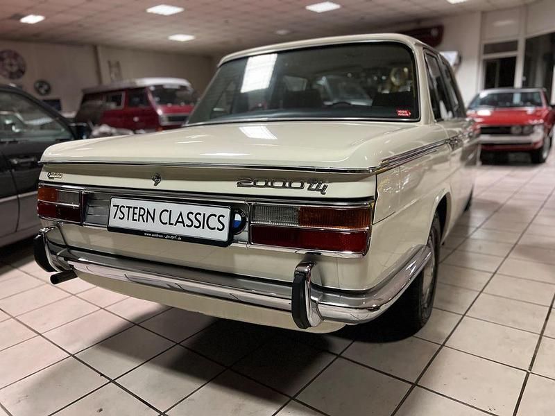 Gebraucht BMW 2000 131 PS (96 kW) 1971 Weiß Limousine