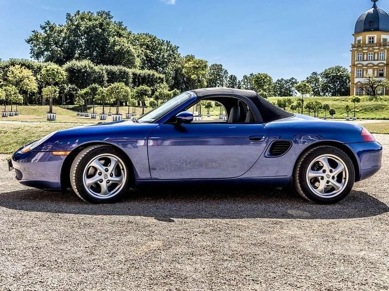 Blau Gebraucht 1997 Porsche 986 Boxster Cabrio | 22.222 € (Fairer Preis) - Bild 1/4