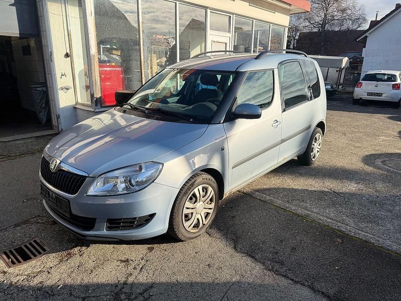 Gebraucht Skoda Roomster Plus Edition 105 PS (77 kW) 2010 Blau Van / Kleinbus