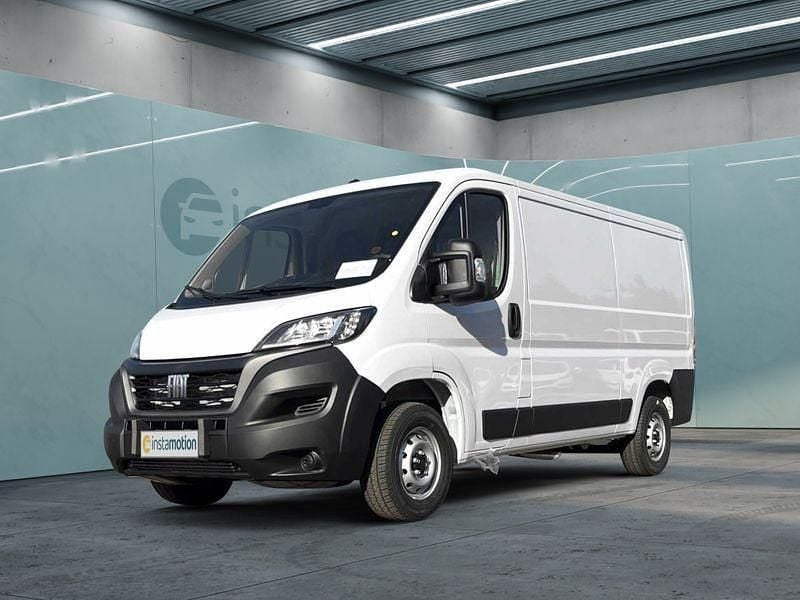Weiß Gebraucht 2024 Fiat Ducato Van | 30.699 € (Fairer Preis) - Bild 1/4