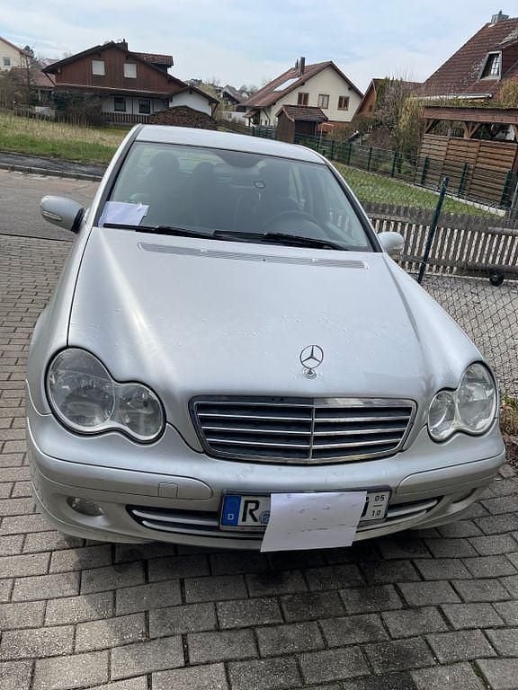 Gebraucht Mercedes C200 Classic 122 PS (89 kW) 2005 Silber Limousine