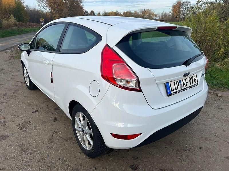 Gebraucht Ford Fiesta Trend 60 PS (44 kW) 2013 Limousine