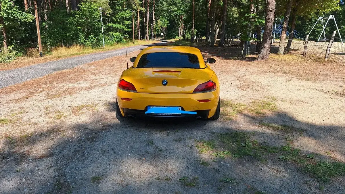 Gebraucht BMW Z4 306 PS (225 kW) 2011 Gelb Cabrio