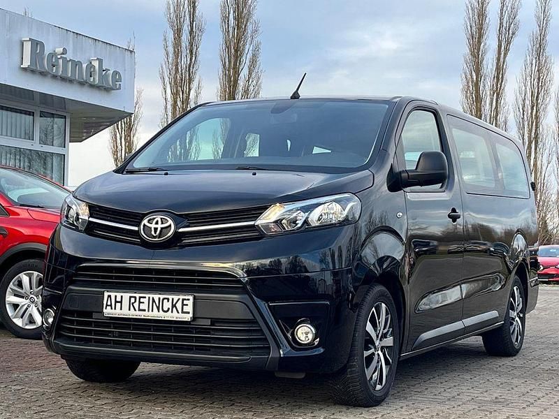 Gebraucht Toyota Proace 144 PS (105 kW) 2022 Schwarz Van / Kleinbus