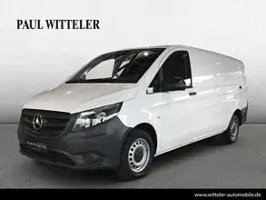 Gebraucht Mercedes Vito 163 PS (119 kW) 2023 Arktikweiss Van