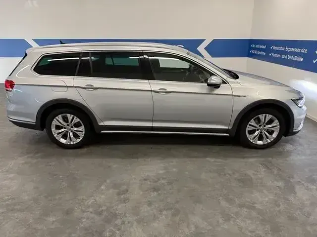 Gebraucht VW Passat Alltrack 190 PS (139 kW) 2019 Silber Kombi