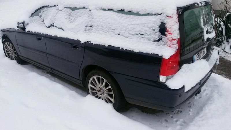 Blau Gebraucht 2006 Volvo V70 Kombi | 3.500 € (Fairer Preis) - Bild 1/4