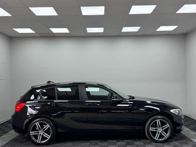 Gebraucht BMW 120 Sport Line 190 PS (139 kW) 2015 Schwarz Kleinwagen