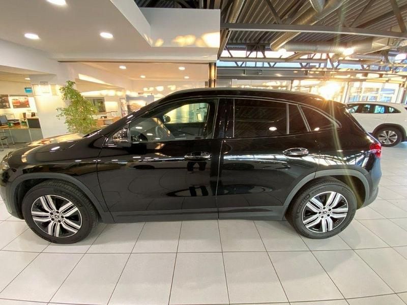 Gebraucht Mercedes EQA300 Electric Art 167 kW (228 PS) 2024 Schwarz SUV