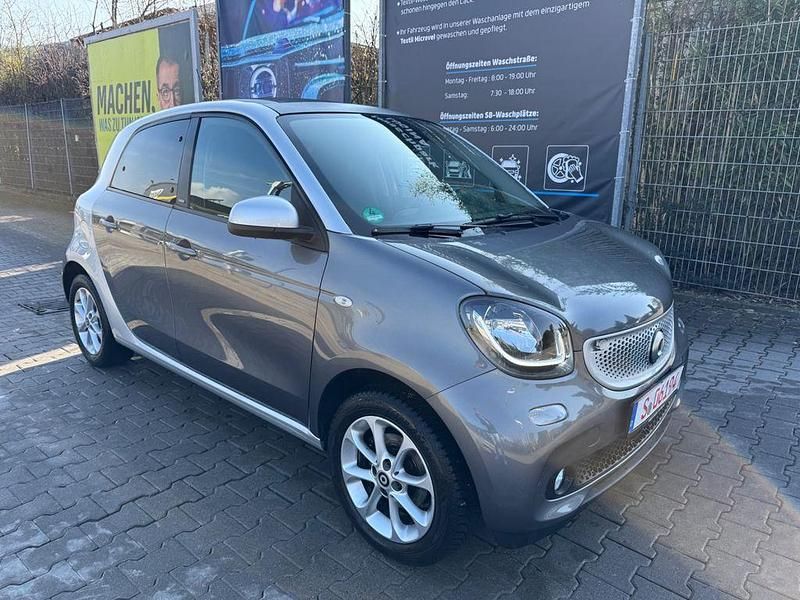 Gebraucht Smart ForFour Passion 90 PS (66 kW) 2018 Silber Kleinwagen