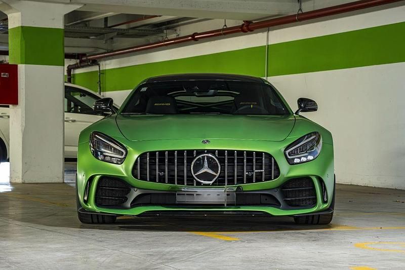 Grün Gebraucht 2020 Mercedes AMG GT R AMG Coupé | 172.550 € - Bild 1/4