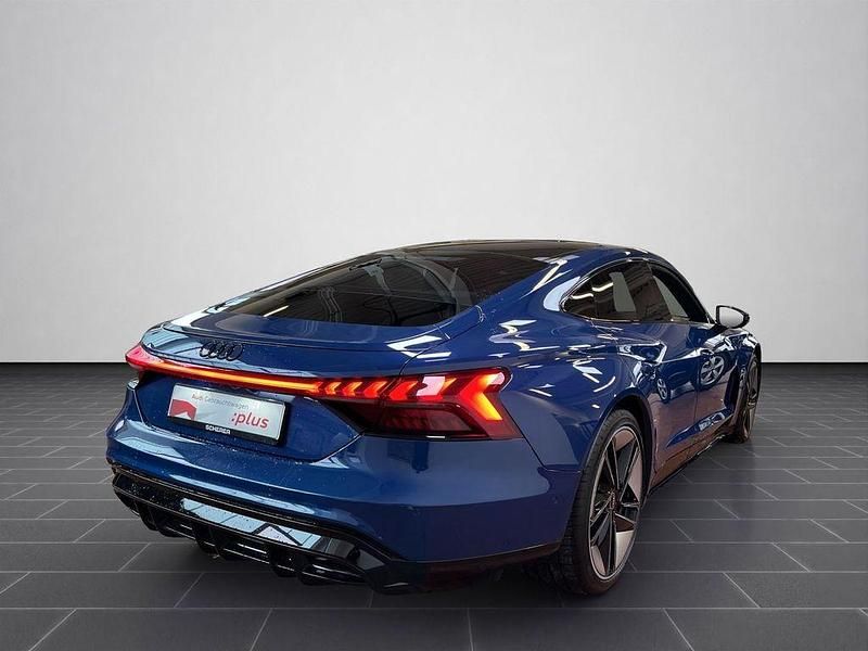 Gebraucht Audi e-tron GT quattro Ambiente 350 kW (476 PS) 2023 Ascariblau metallic (metallic) Limousine