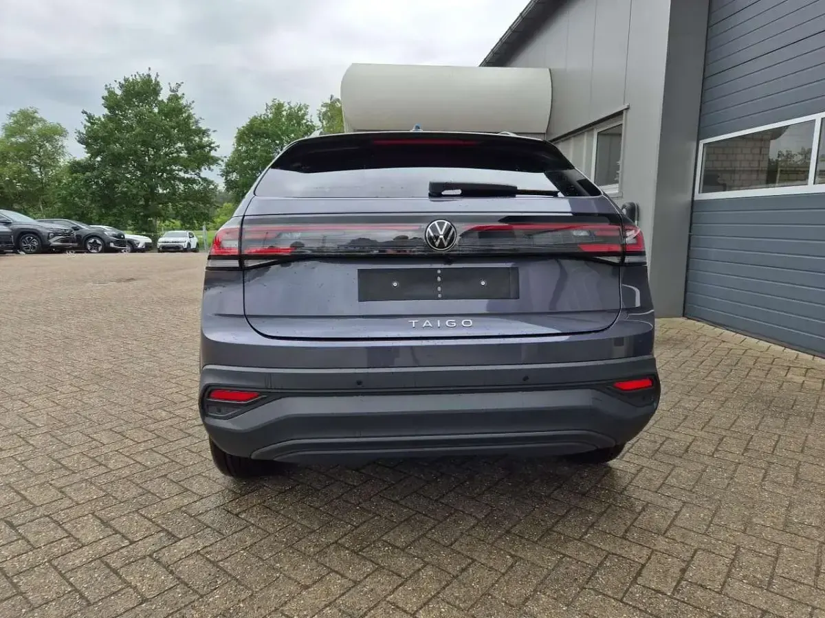 Neu VW Taigo Life 116 PS (85 kW) 2025 Rauchgrau metallic SUV