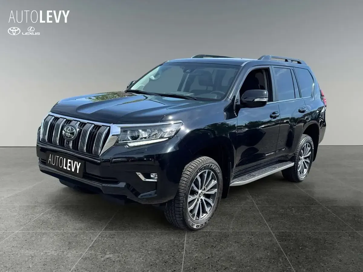 Gebraucht Toyota Land Cruiser Basis 177 PS (130 kW) 2020 Tiefschwarz mica metallic SUV