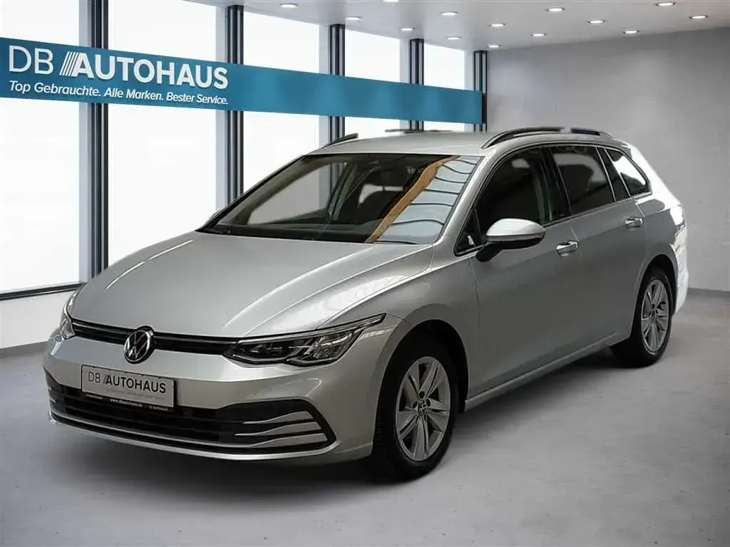 Gebraucht VW Golf VIII Life 110 PS (80 kW) 2023 Kombi