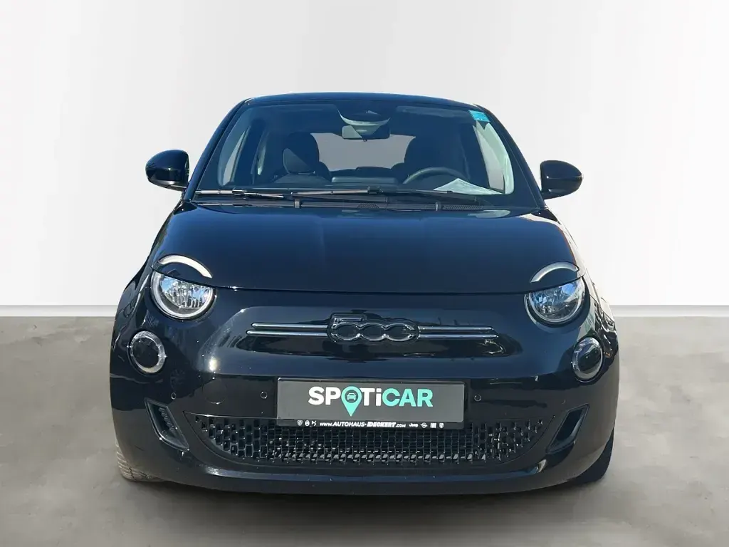 Gebraucht Fiat 500e 86 kW (118 PS) 2023 Schwarz Kleinwagen