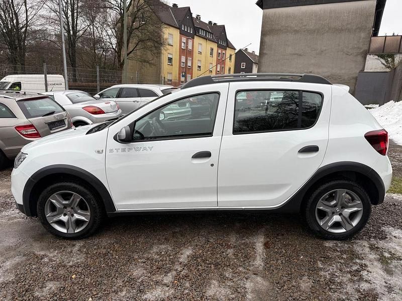 Gebraucht Dacia Sandero Stepway 90 PS (66 kW) 2019 Weiß SUV