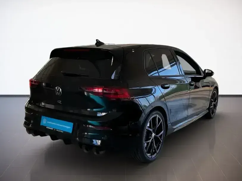Gebraucht VW Golf VIII R 320 PS (235 kW) 2023 Deep black perleffekt Limousine