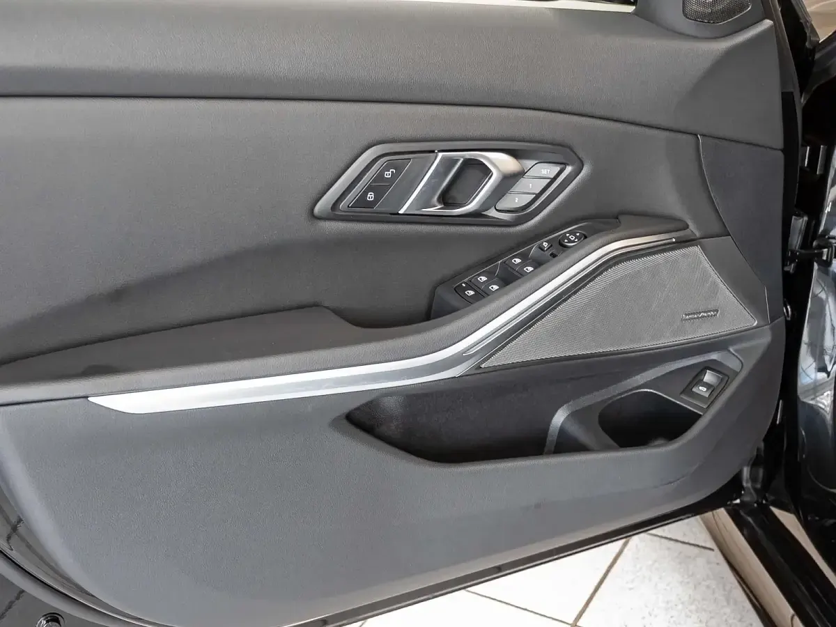 Gebraucht BMW M340 M Sport 374 PS (275 kW) 2025 Schwarz Limousine