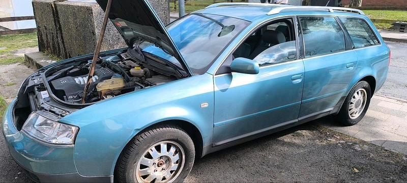Gebraucht Audi A6 170 PS (125 kW) 1999 Blau Kombi